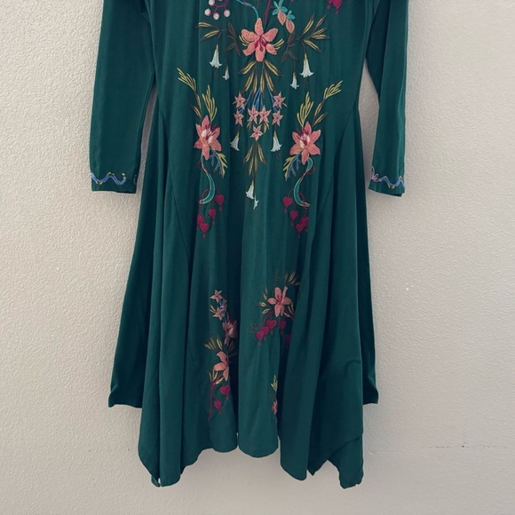 Johnny Was Amarylla Dress Small Emerald Green Cotton Embroidered Asymmetric Boho - Picture 10 of 14